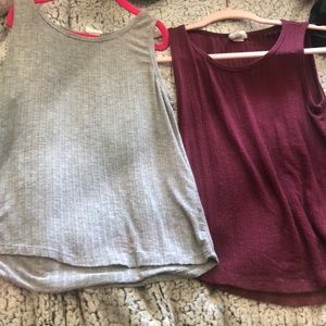 Gray and maroon short sleeve tops
